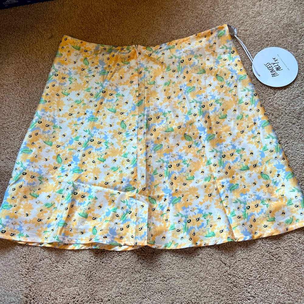Princess Polly fine lines mini skirt - Picture 2 of 4